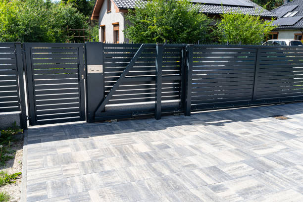 Best Driveway Pavers Contractor  in Shaw, MS